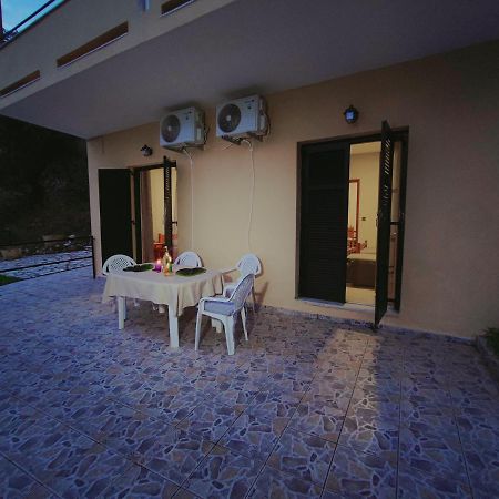 Kaminaki Seaview Apartments Katavolos Экстерьер фото